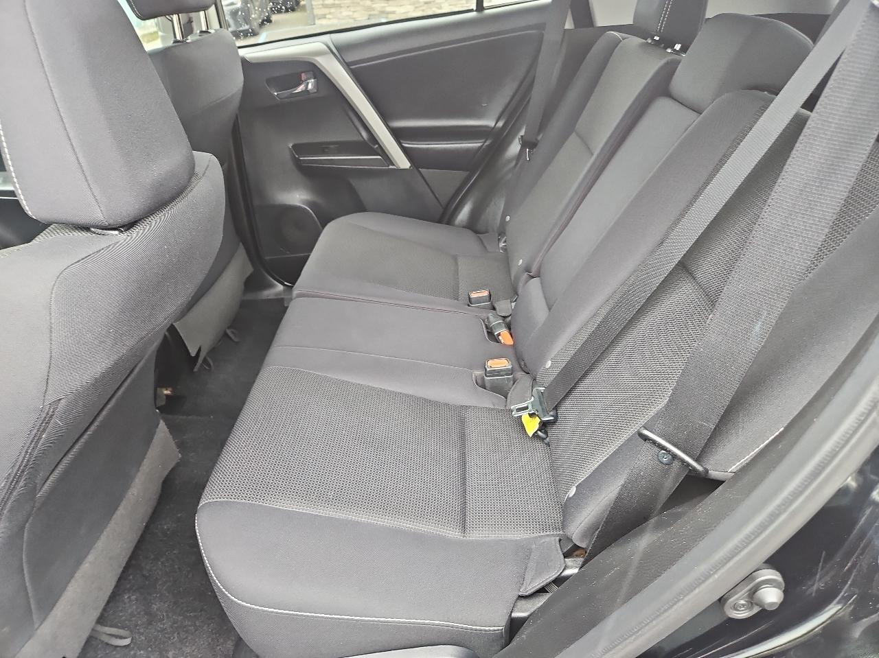 Toyota RAV4 AWD 4dr XLE (Natl) 2018