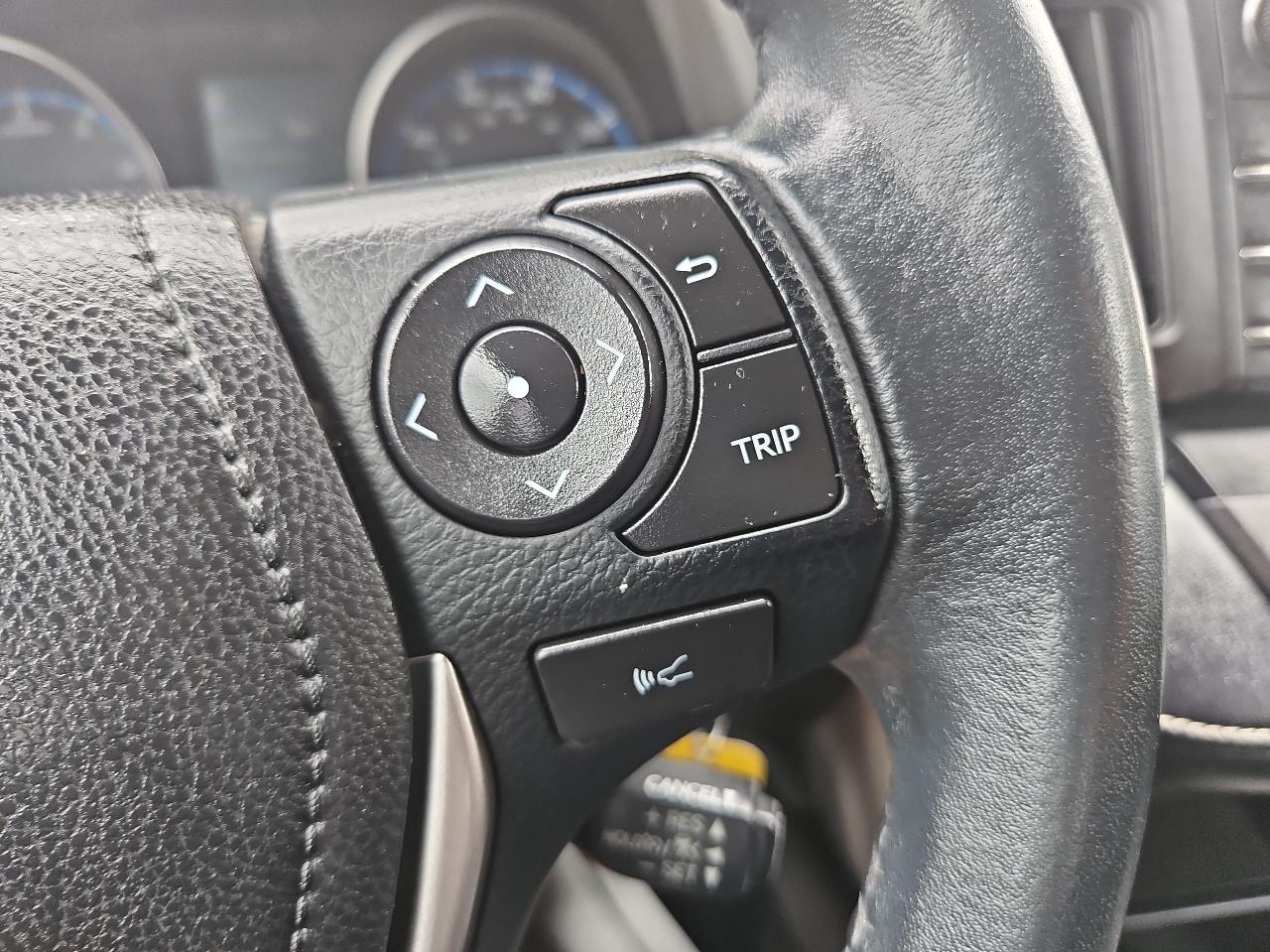 Toyota RAV4 AWD 4dr XLE (Natl) 2018