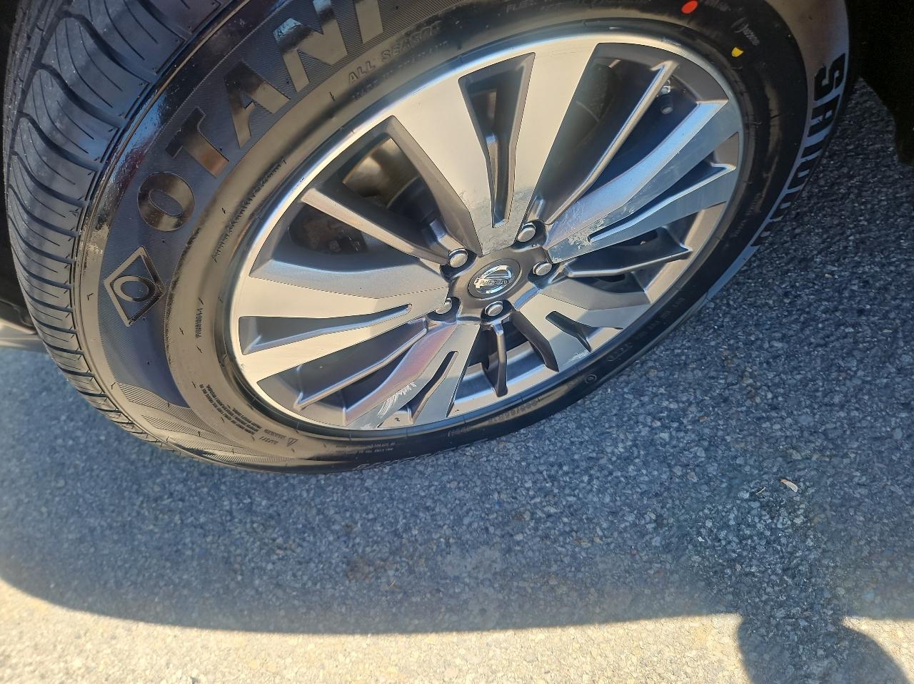 Nissan Pathfinder FWD SL 2018