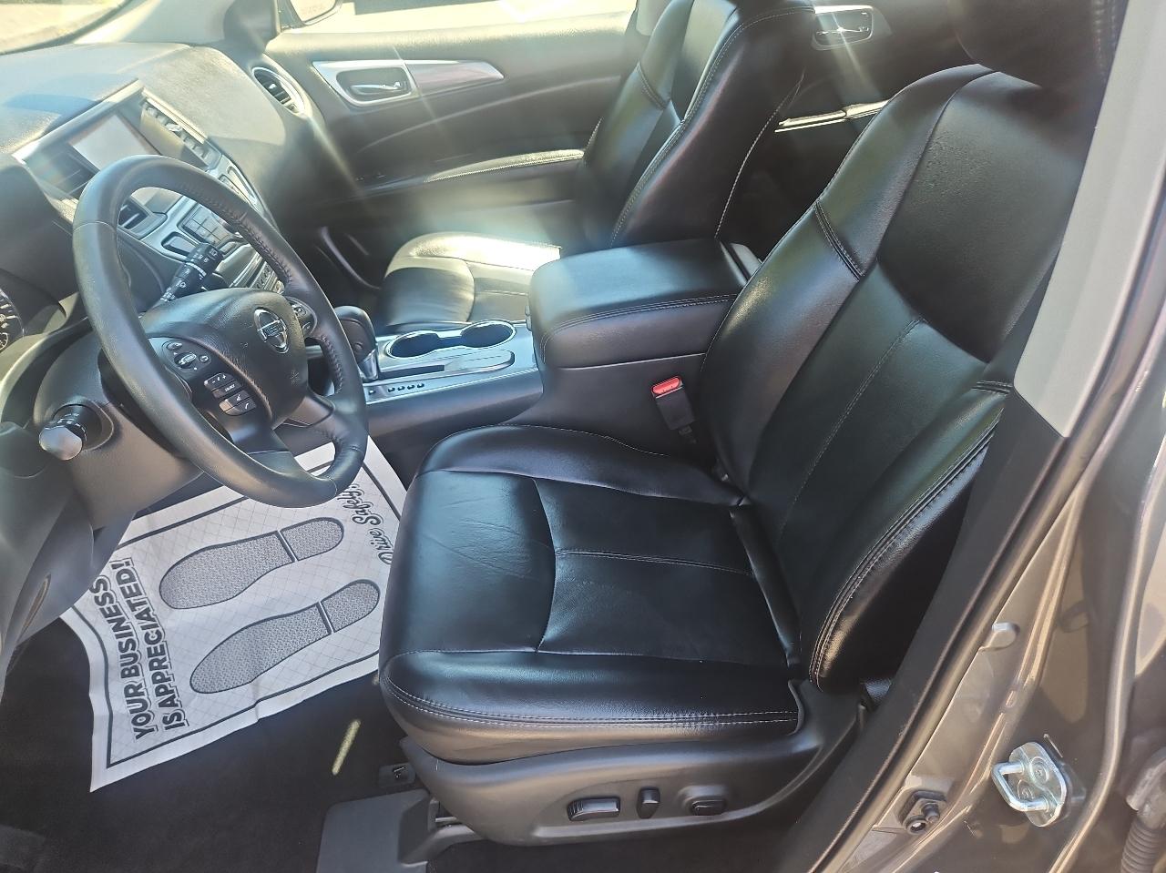 Nissan Pathfinder FWD SL 2018