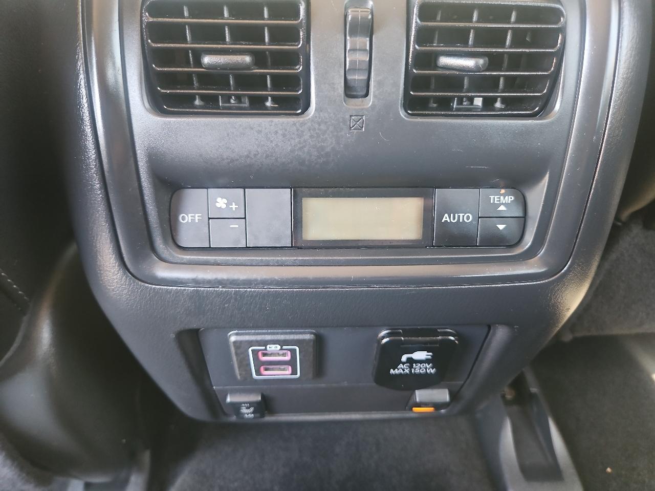 Nissan Pathfinder FWD SL 2018