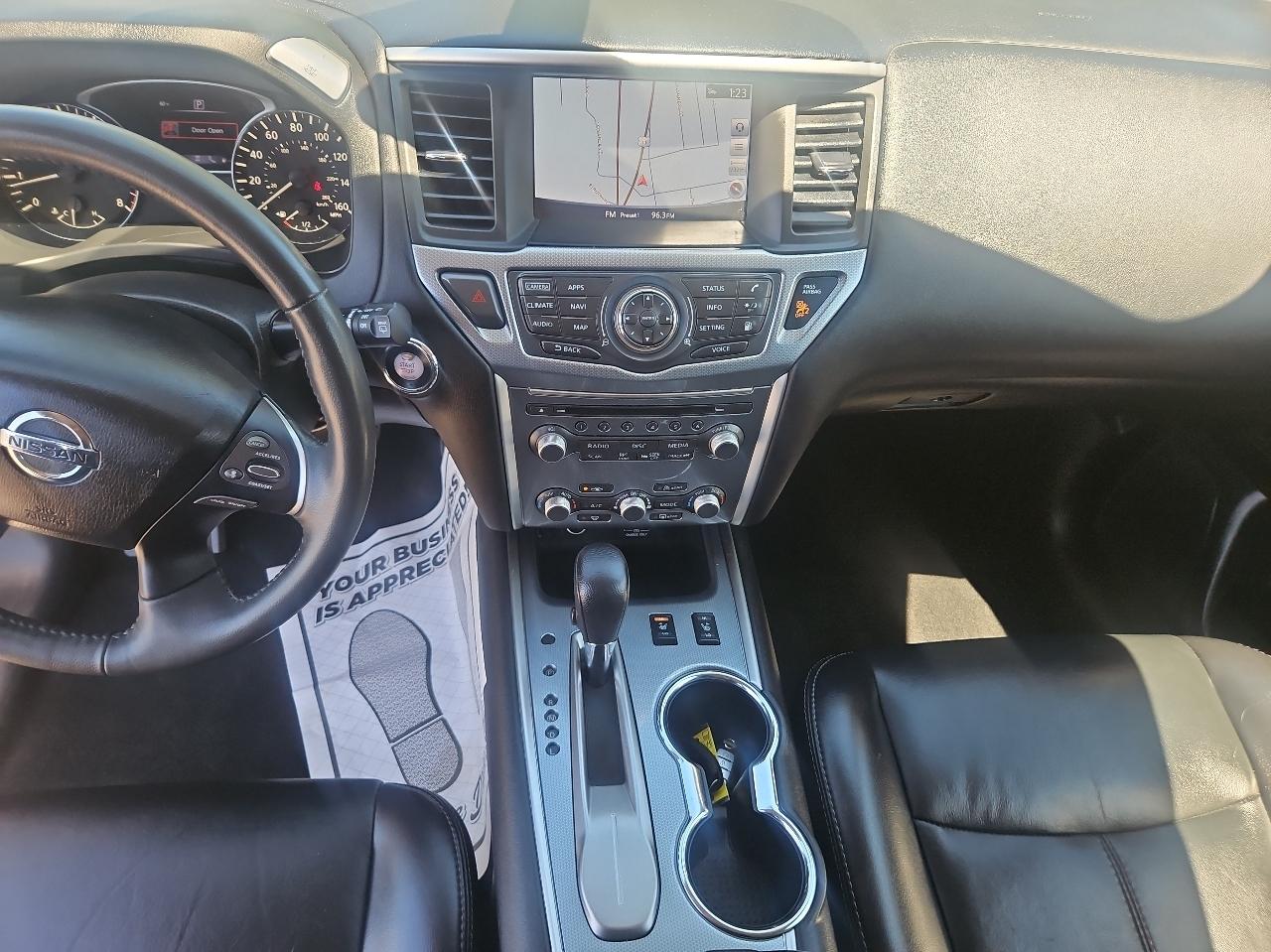 Nissan Pathfinder FWD SL 2018