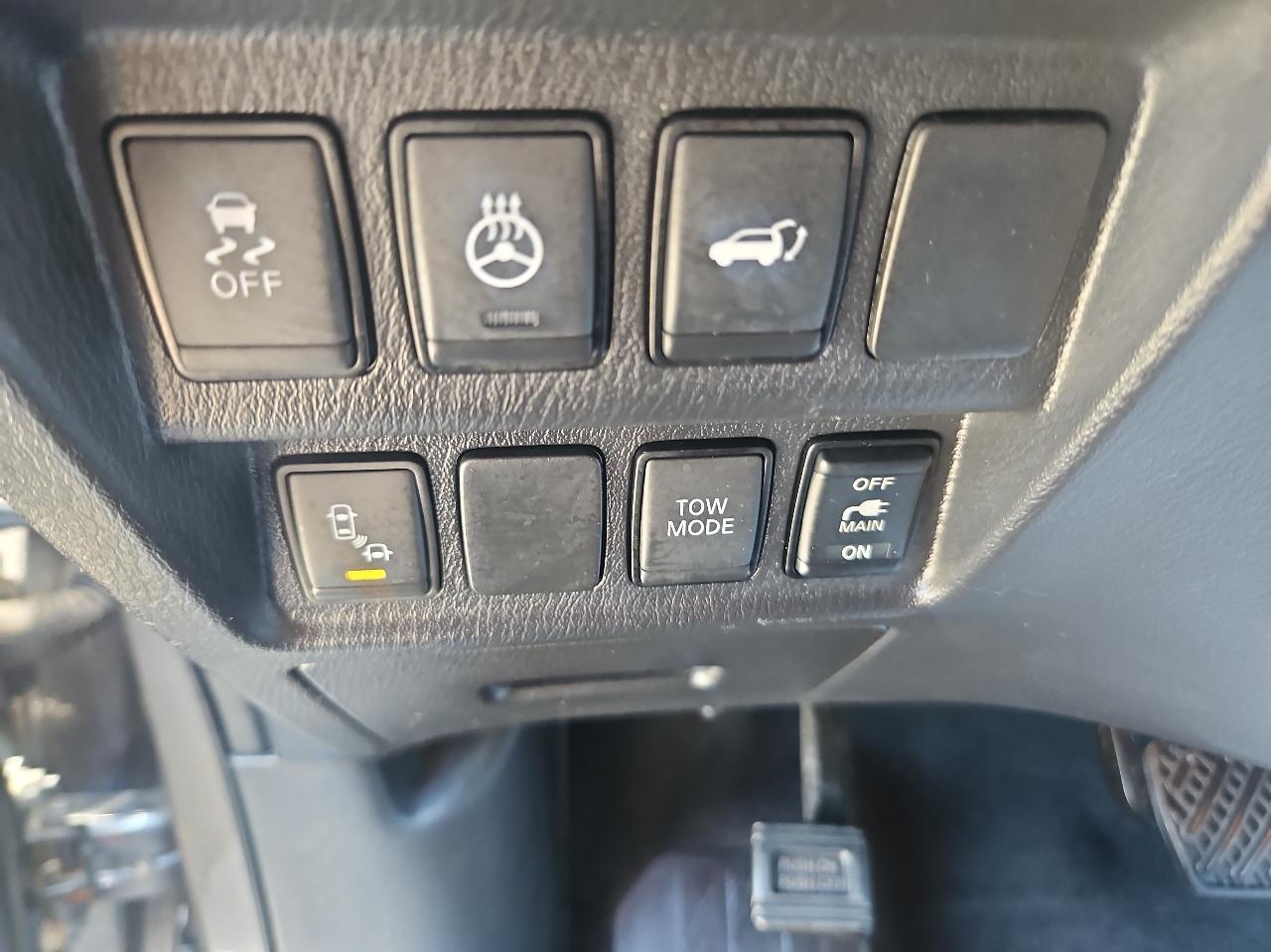 Nissan Pathfinder FWD SL 2018