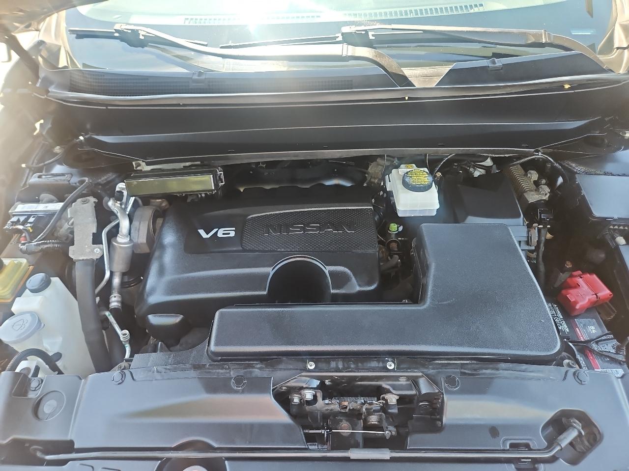 Nissan Pathfinder FWD SL 2018