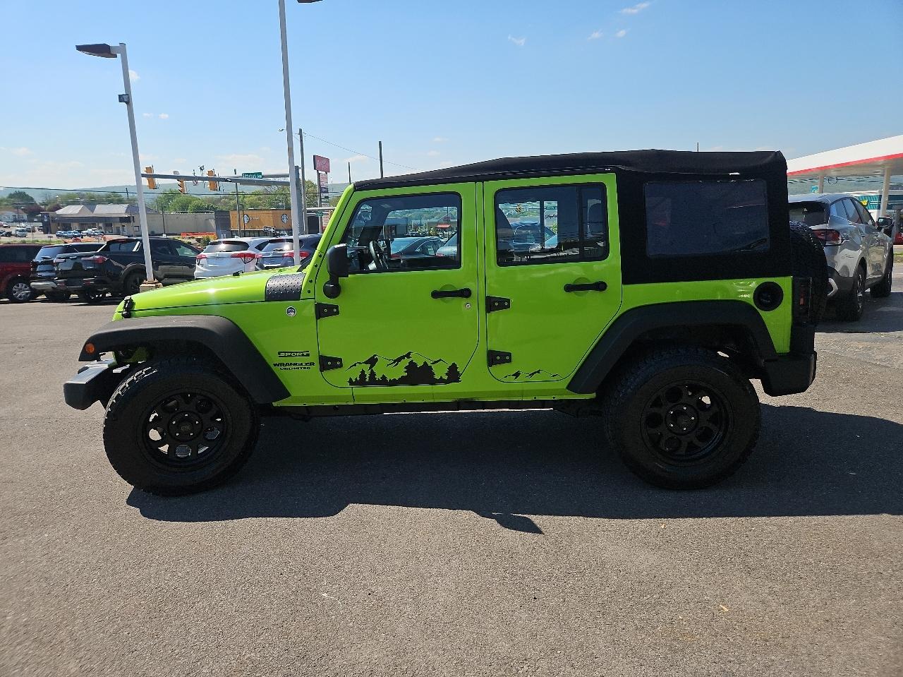 Jeep Wrangler Unlimited 4WD 4dr Sport 2012