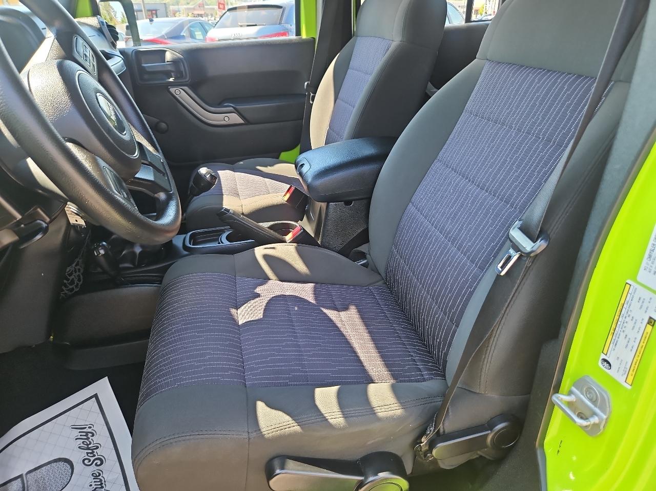 Jeep Wrangler Unlimited 4WD 4dr Sport 2012