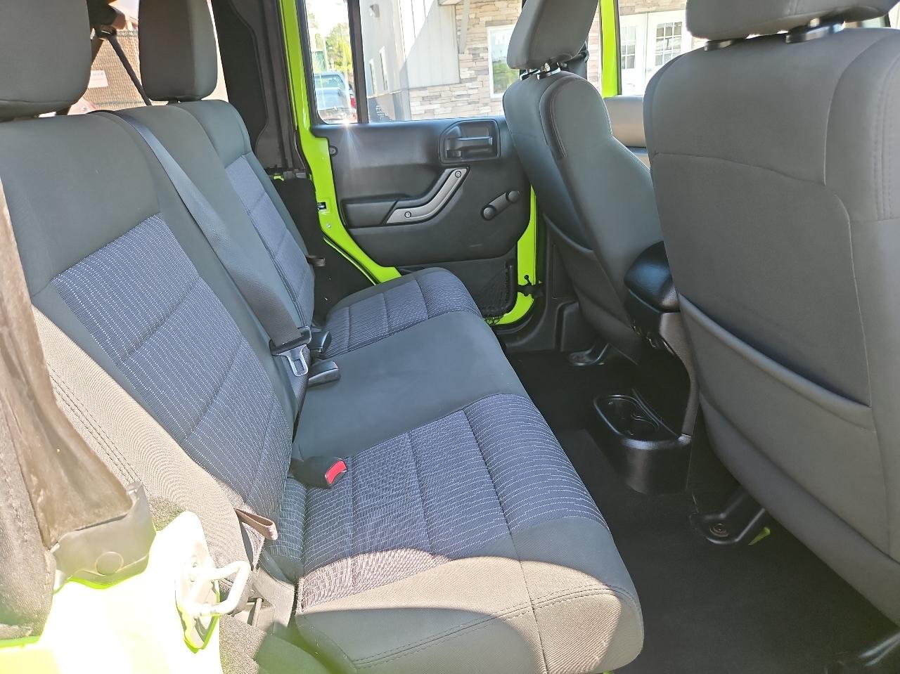 Jeep Wrangler Unlimited 4WD 4dr Sport 2012