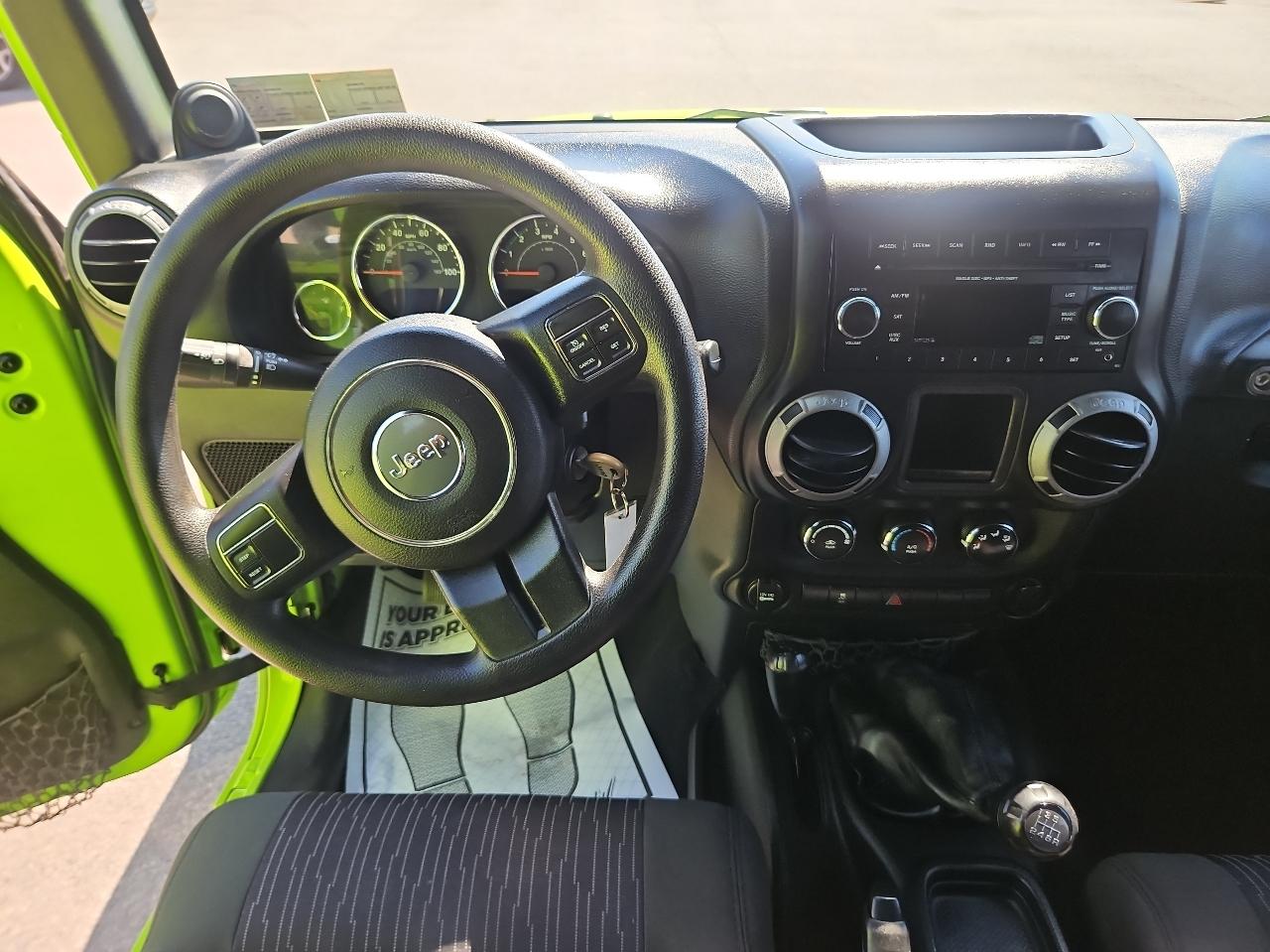 Jeep Wrangler Unlimited 4WD 4dr Sport 2012