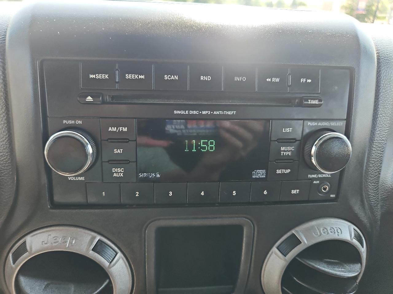 Jeep Wrangler Unlimited 4WD 4dr Sport 2012