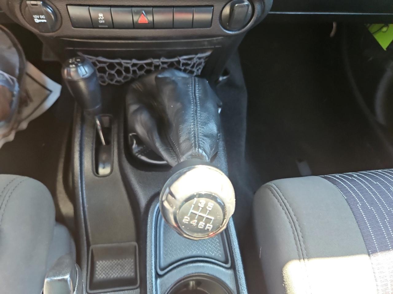 Jeep Wrangler Unlimited 4WD 4dr Sport 2012
