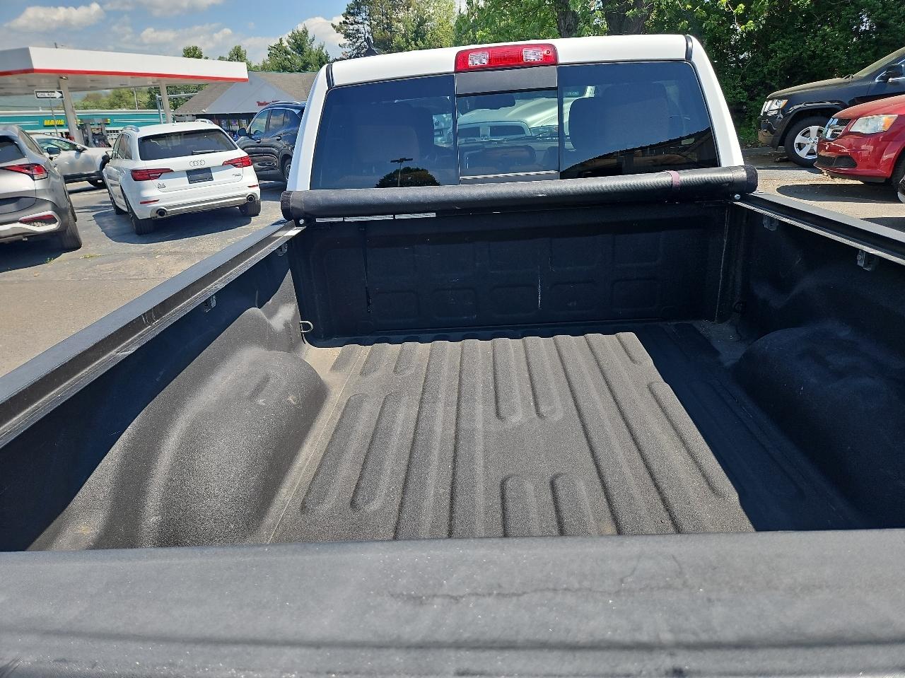 RAM 1500 4WD Crew Cab 149" Laramie Longhorn 2015