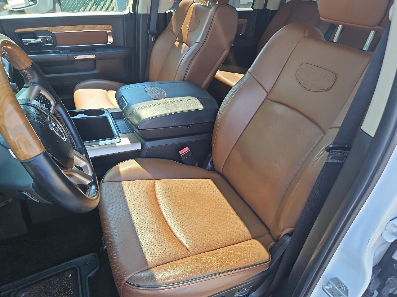 RAM 1500 4WD Crew Cab 149" Laramie Longhorn 2015