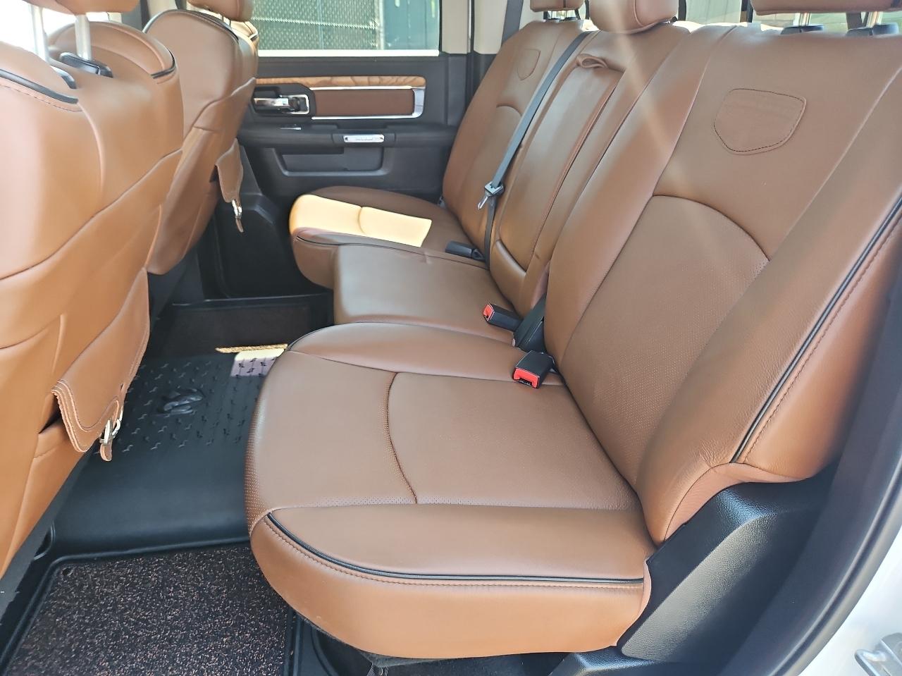 RAM 1500 4WD Crew Cab 149" Laramie Longhorn 2015
