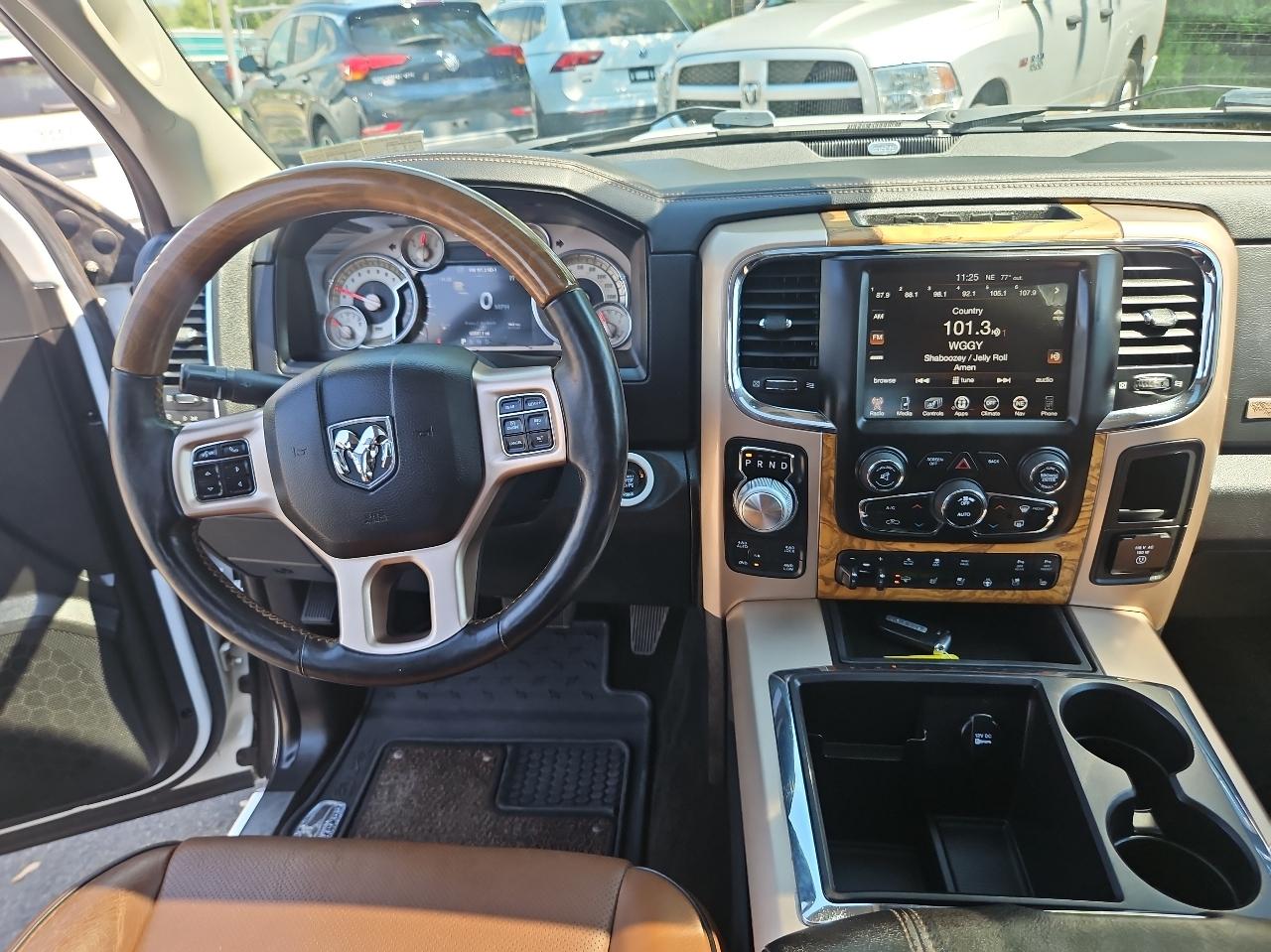 RAM 1500 4WD Crew Cab 149" Laramie Longhorn 2015