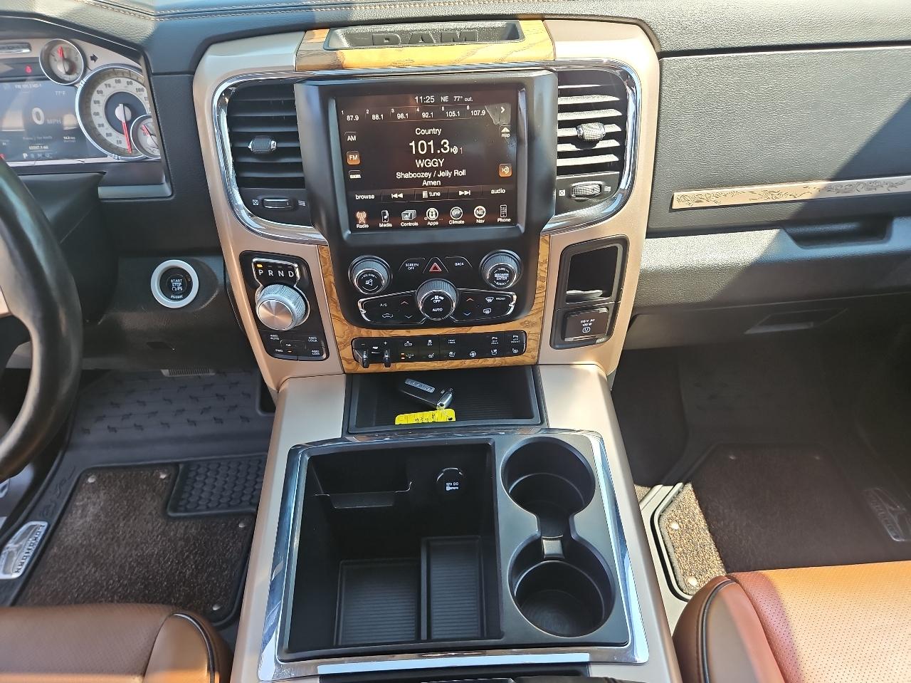 RAM 1500 4WD Crew Cab 149" Laramie Longhorn 2015