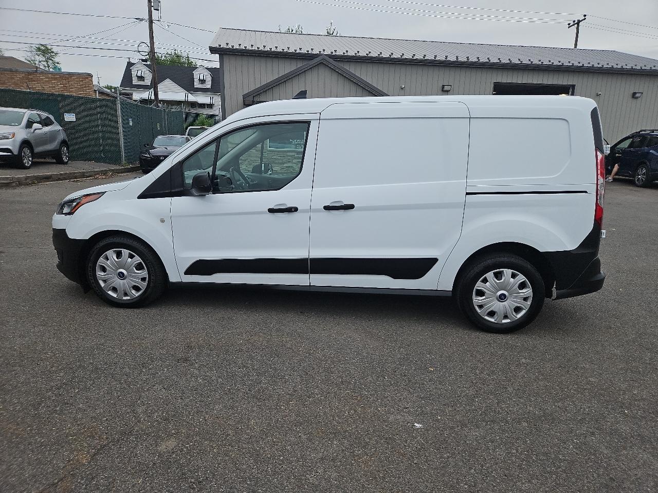 Ford Transit Connect Van XL LWB w/Rear Symmetrical Doors 2022