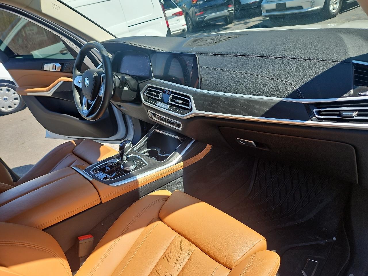 BMW X7 xDrive40i Sports Activity Vehicle 2022
