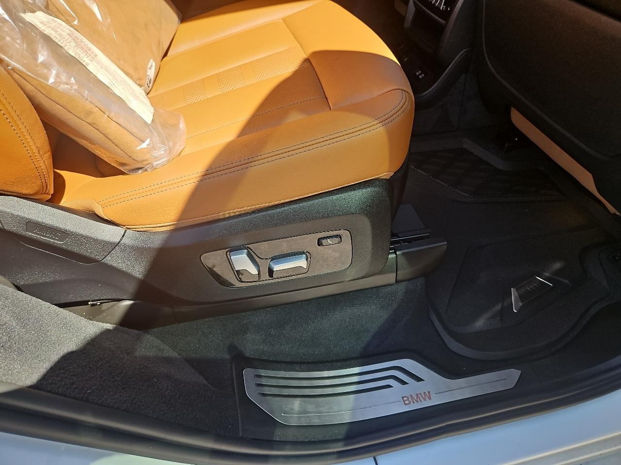BMW X7 xDrive40i Sports Activity Vehicle 2022