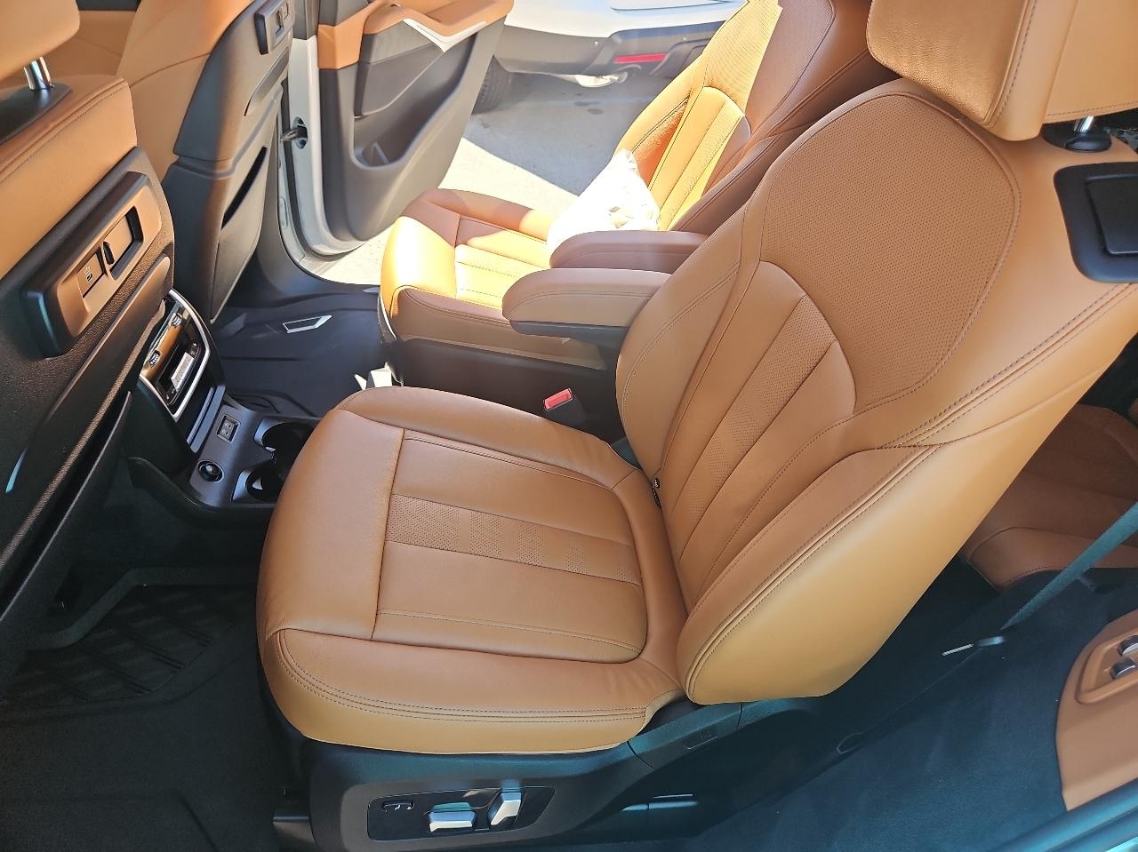 BMW X7 xDrive40i Sports Activity Vehicle 2022