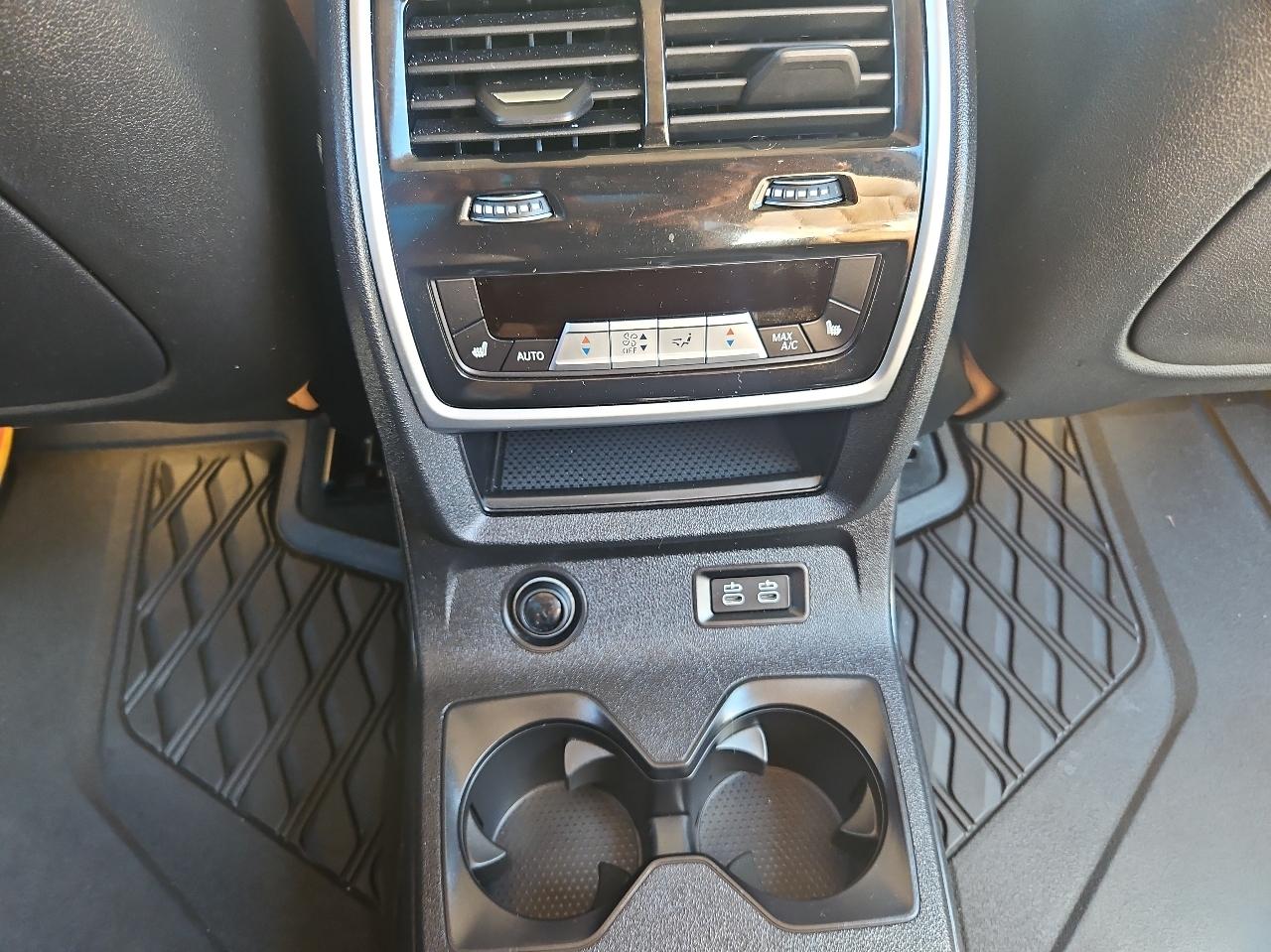 BMW X7 xDrive40i Sports Activity Vehicle 2022