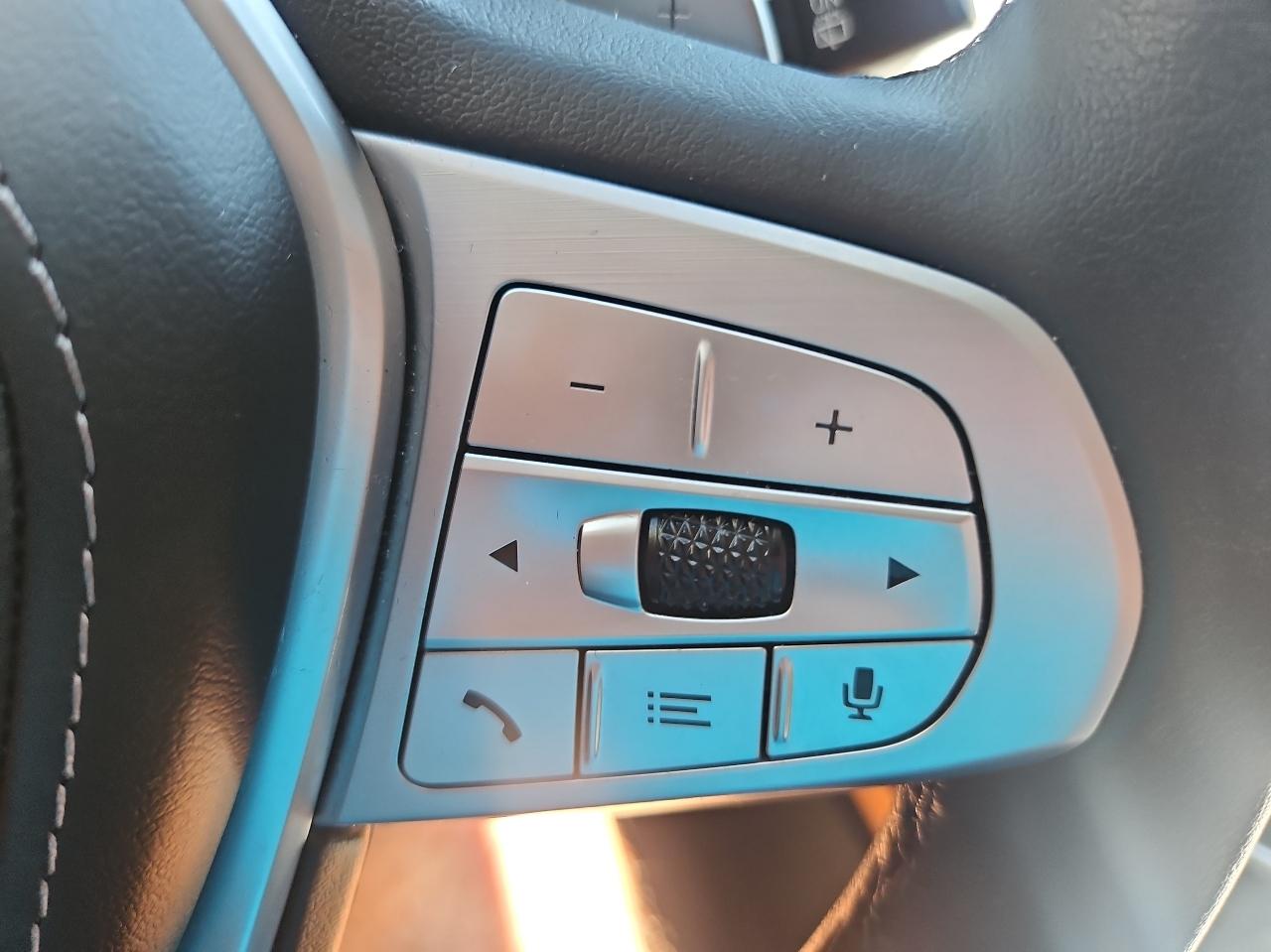 BMW X7 xDrive40i Sports Activity Vehicle 2022