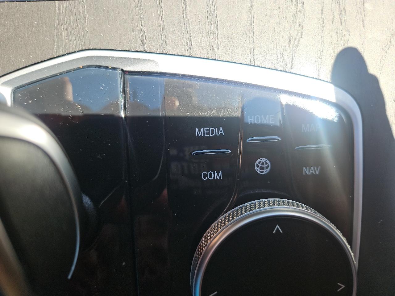 BMW X7 xDrive40i Sports Activity Vehicle 2022