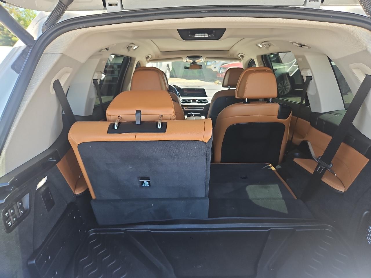 BMW X7 xDrive40i Sports Activity Vehicle 2022