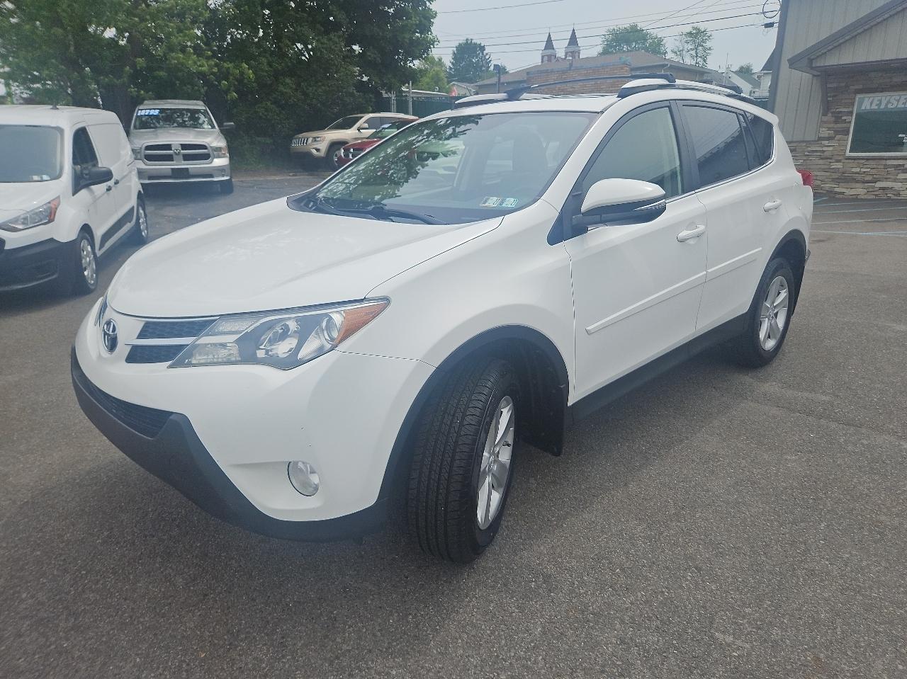 Toyota RAV4 AWD 4dr XLE (Natl) 2014
