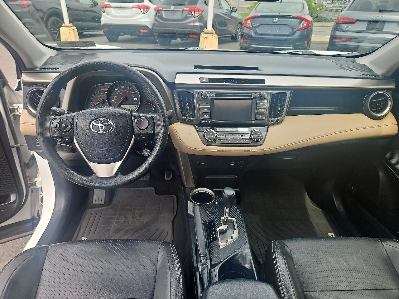 Toyota RAV4 AWD 4dr XLE (Natl) 2014