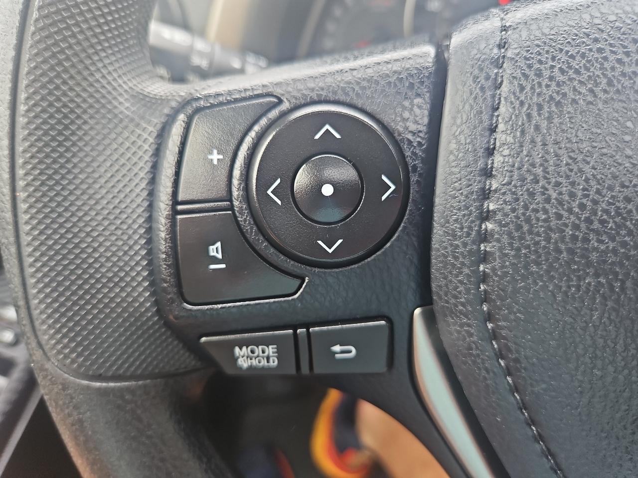 Toyota RAV4 AWD 4dr XLE (Natl) 2014