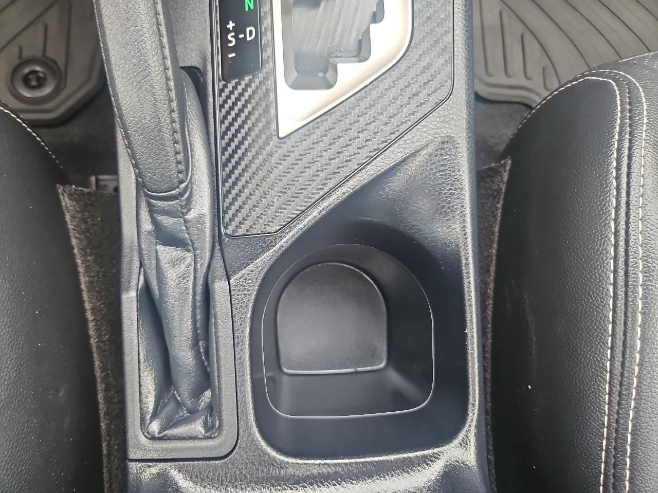 Toyota RAV4 AWD 4dr XLE (Natl) 2014