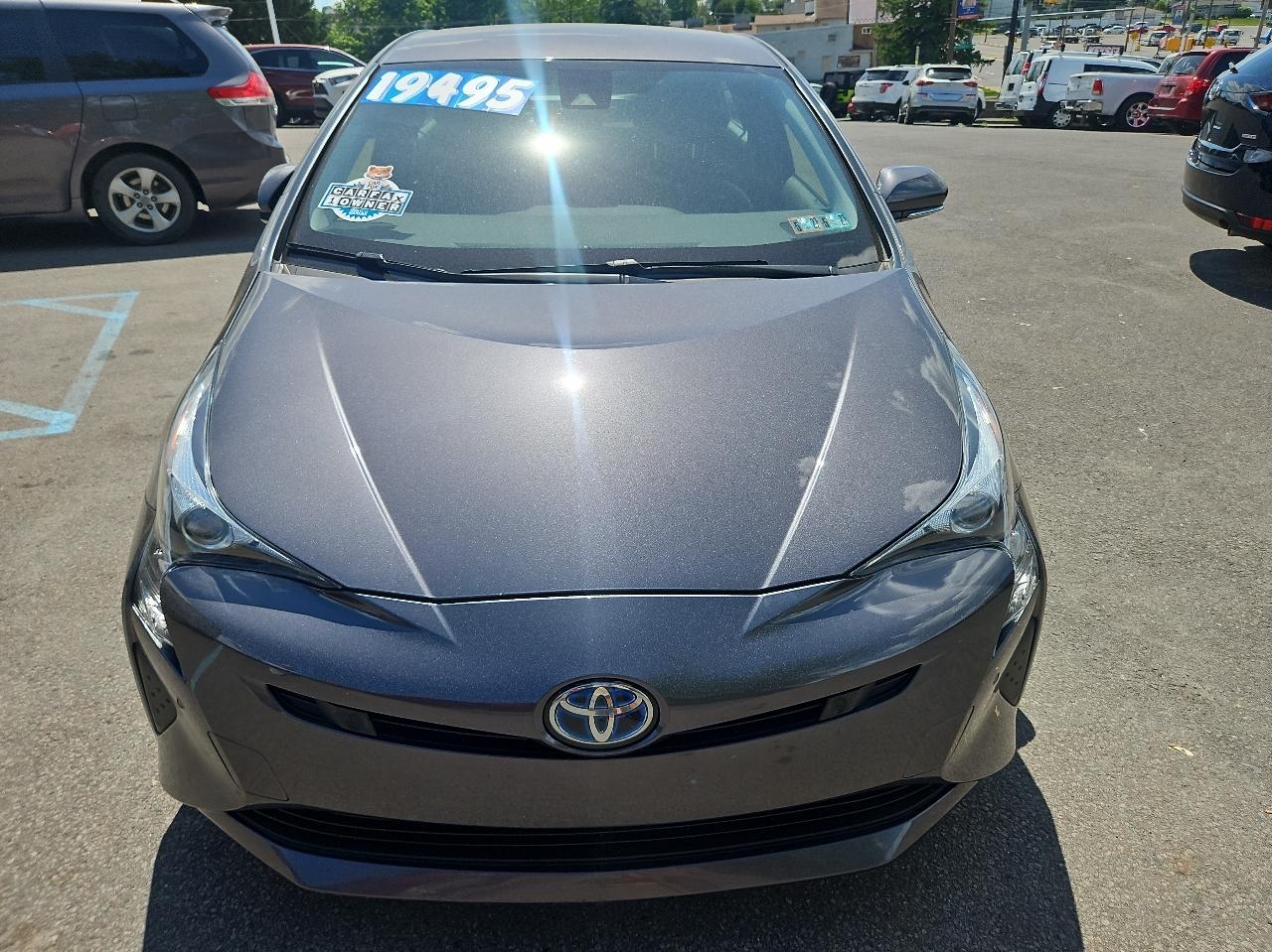 Toyota Prius Two 4D Hatchback 2018