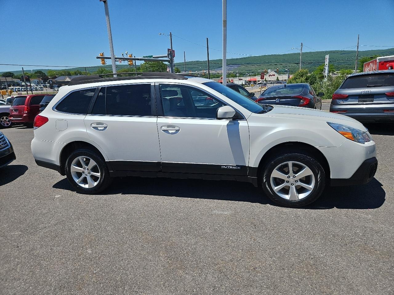 Subaru Outback 4dr Wgn H4 Auto 2.5i Limited 2013