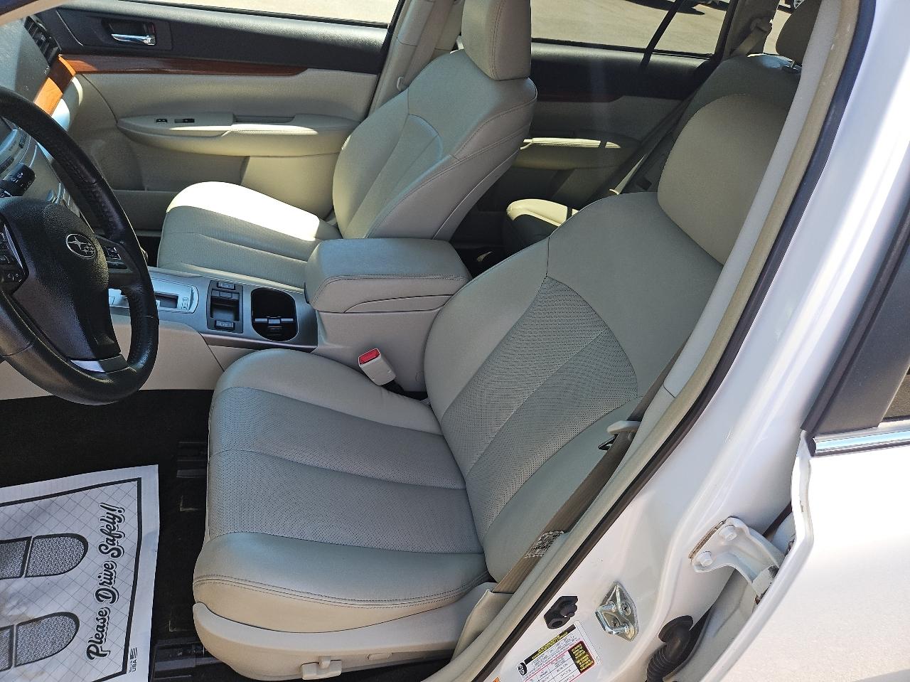 Subaru Outback 4dr Wgn H4 Auto 2.5i Limited 2013