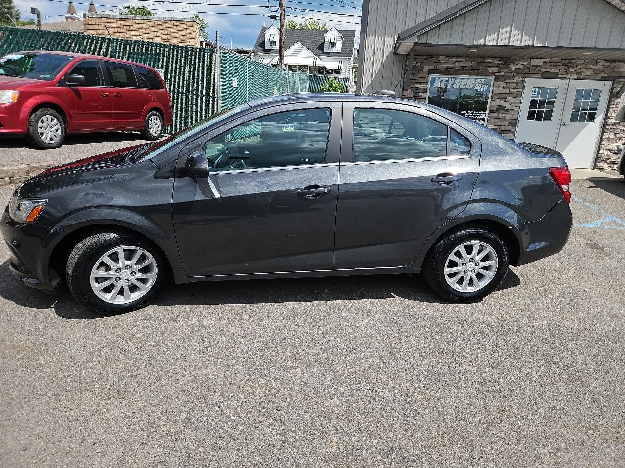 Chevrolet Sonic 4dr Sdn Auto LT 2017