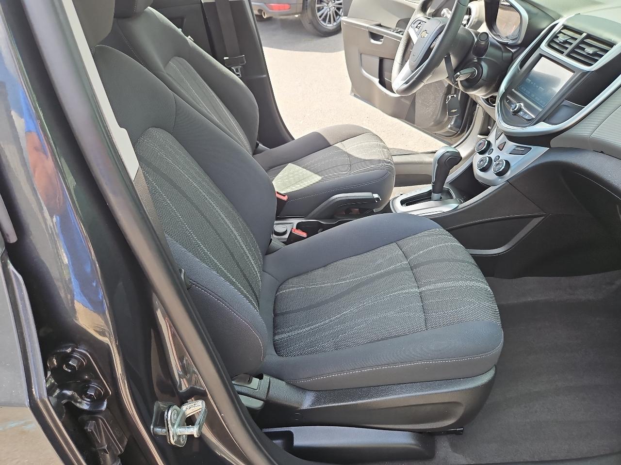Chevrolet Sonic 4dr Sdn Auto LT 2017