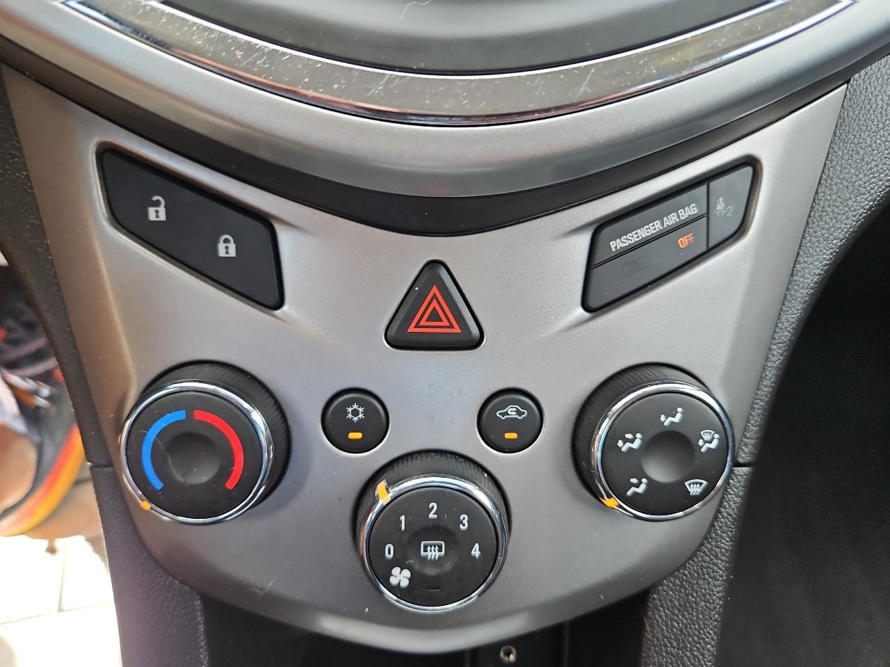 Chevrolet Sonic 4dr Sdn Auto LT 2017