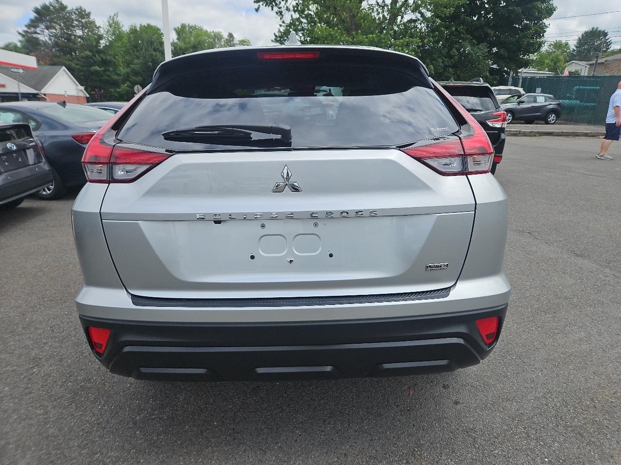 Mitsubishi Eclipse Cross LE AWD 2024