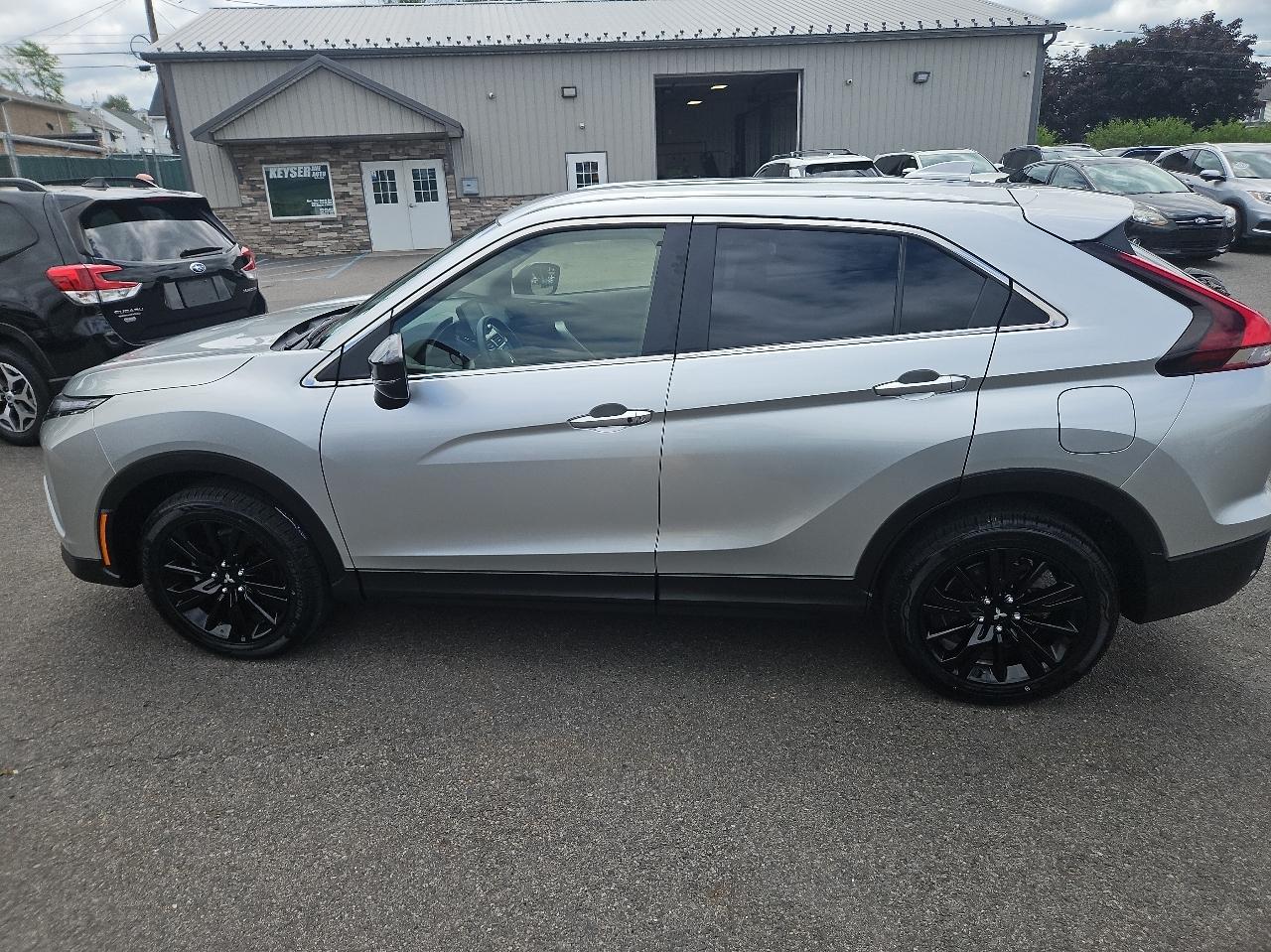 Mitsubishi Eclipse Cross LE AWD 2024