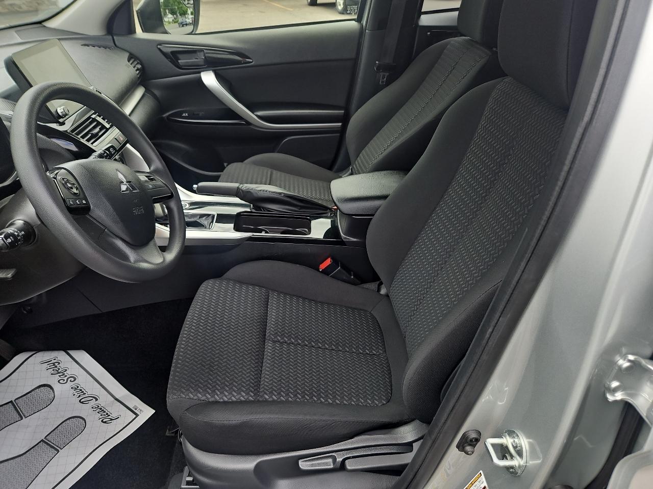 Mitsubishi Eclipse Cross LE AWD 2024