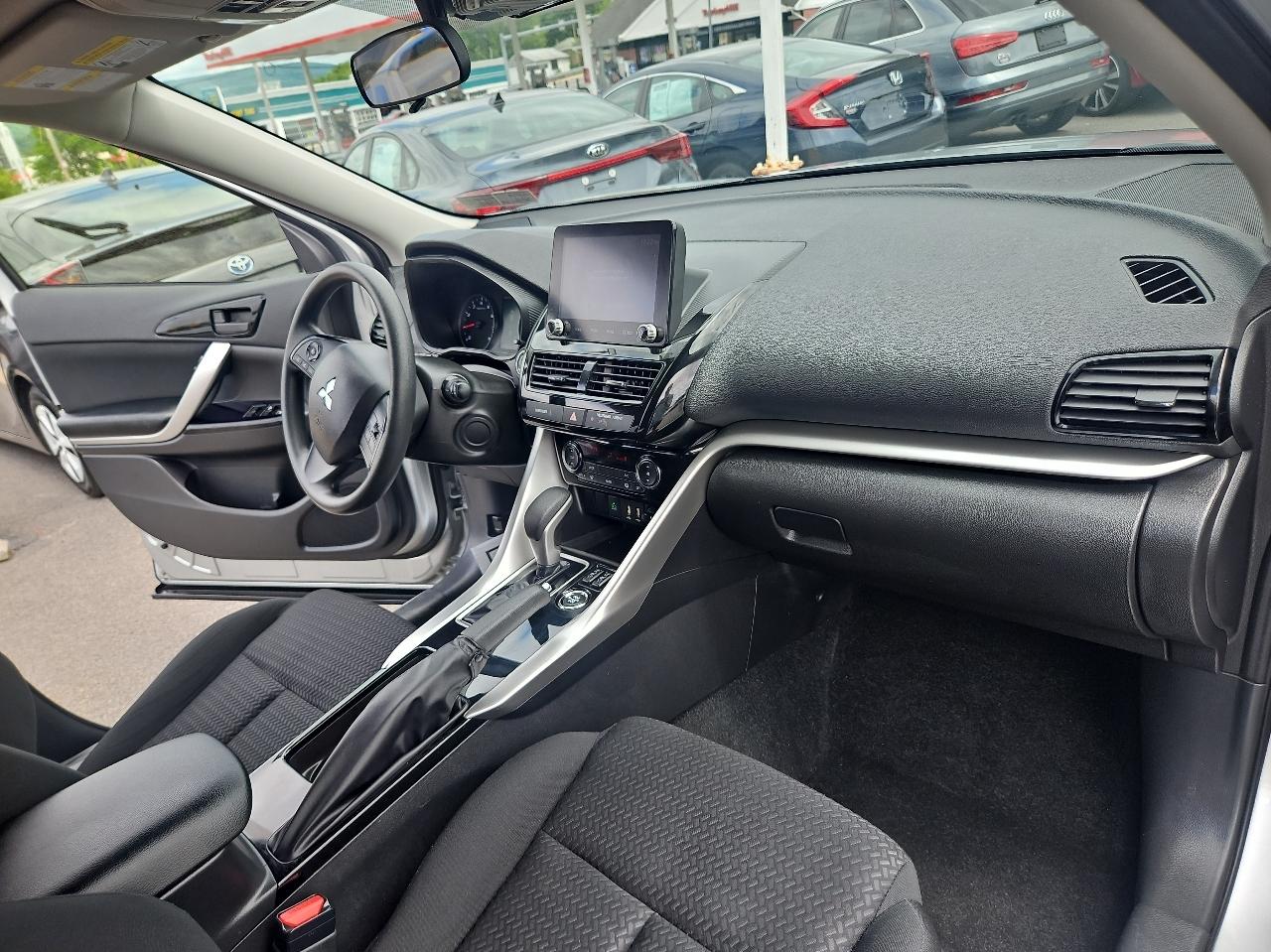Mitsubishi Eclipse Cross LE AWD 2024