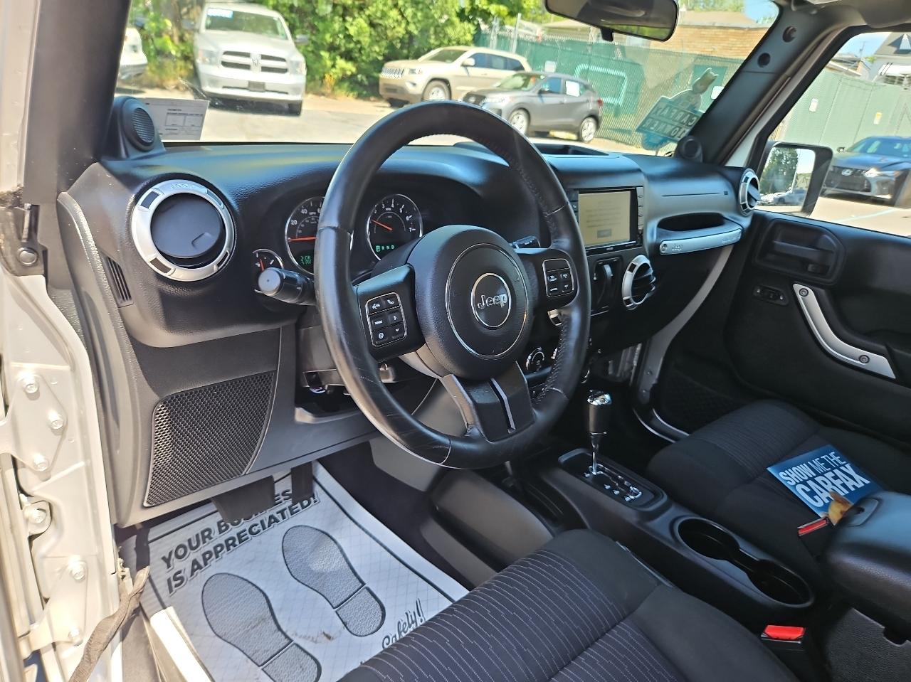 Jeep Wrangler 4WD 2dr Sahara 2012