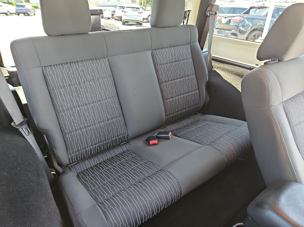 Jeep Wrangler 4WD 2dr Sahara 2012