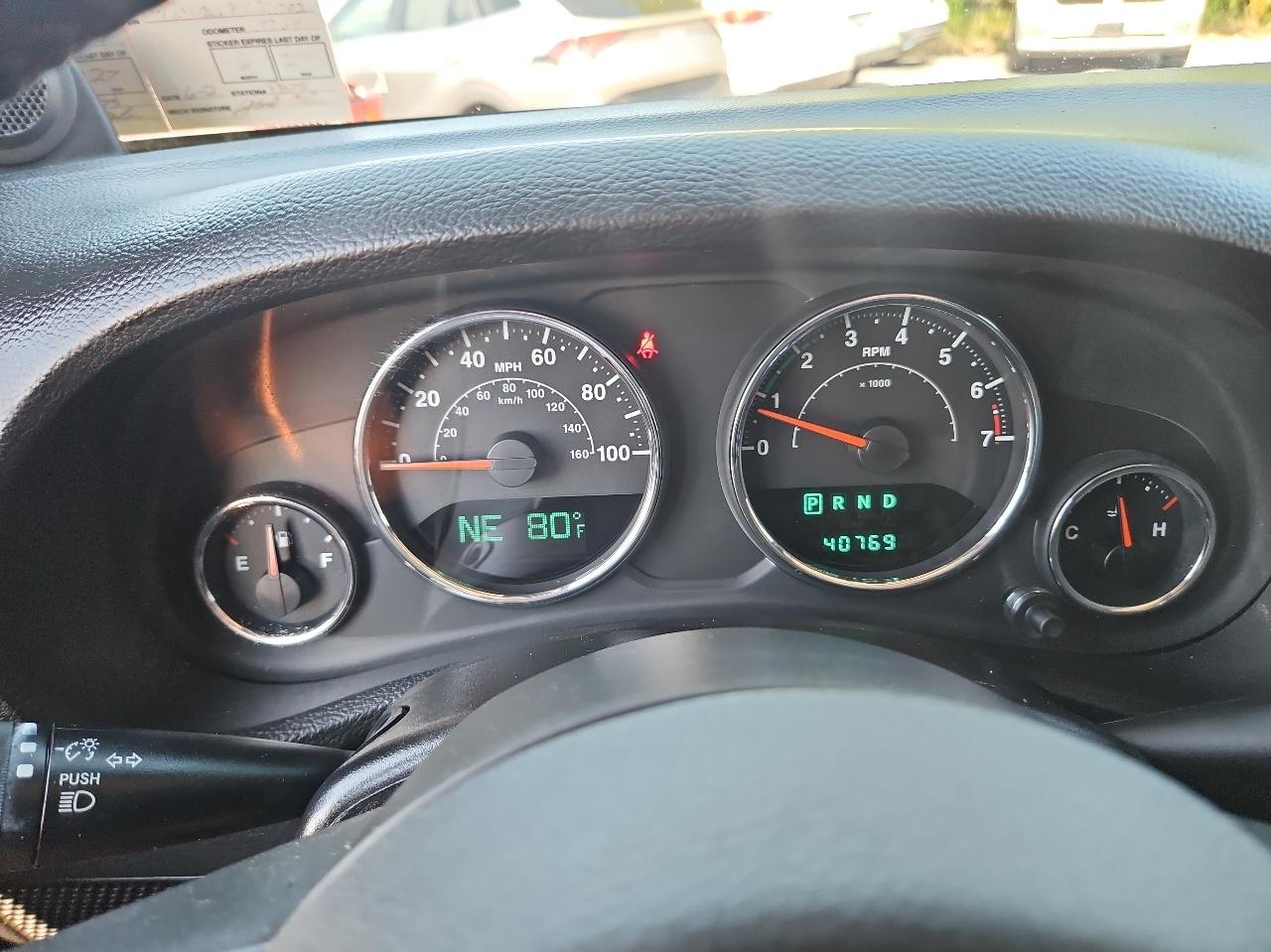 Jeep Wrangler 4WD 2dr Sahara 2012
