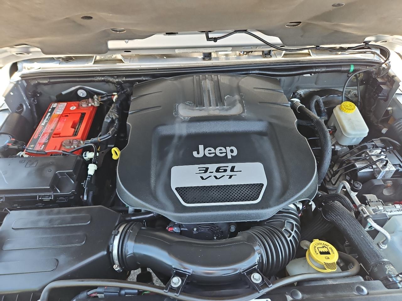 Jeep Wrangler 4WD 2dr Sahara 2012