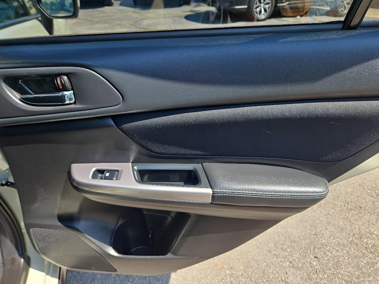 Subaru XV Crosstrek 5dr CVT 2.0i Premium 2015