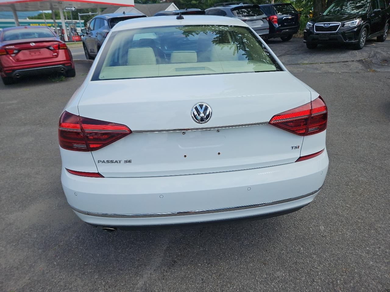 Volkswagen Passat 1.8T SE w/Technology Auto 2017