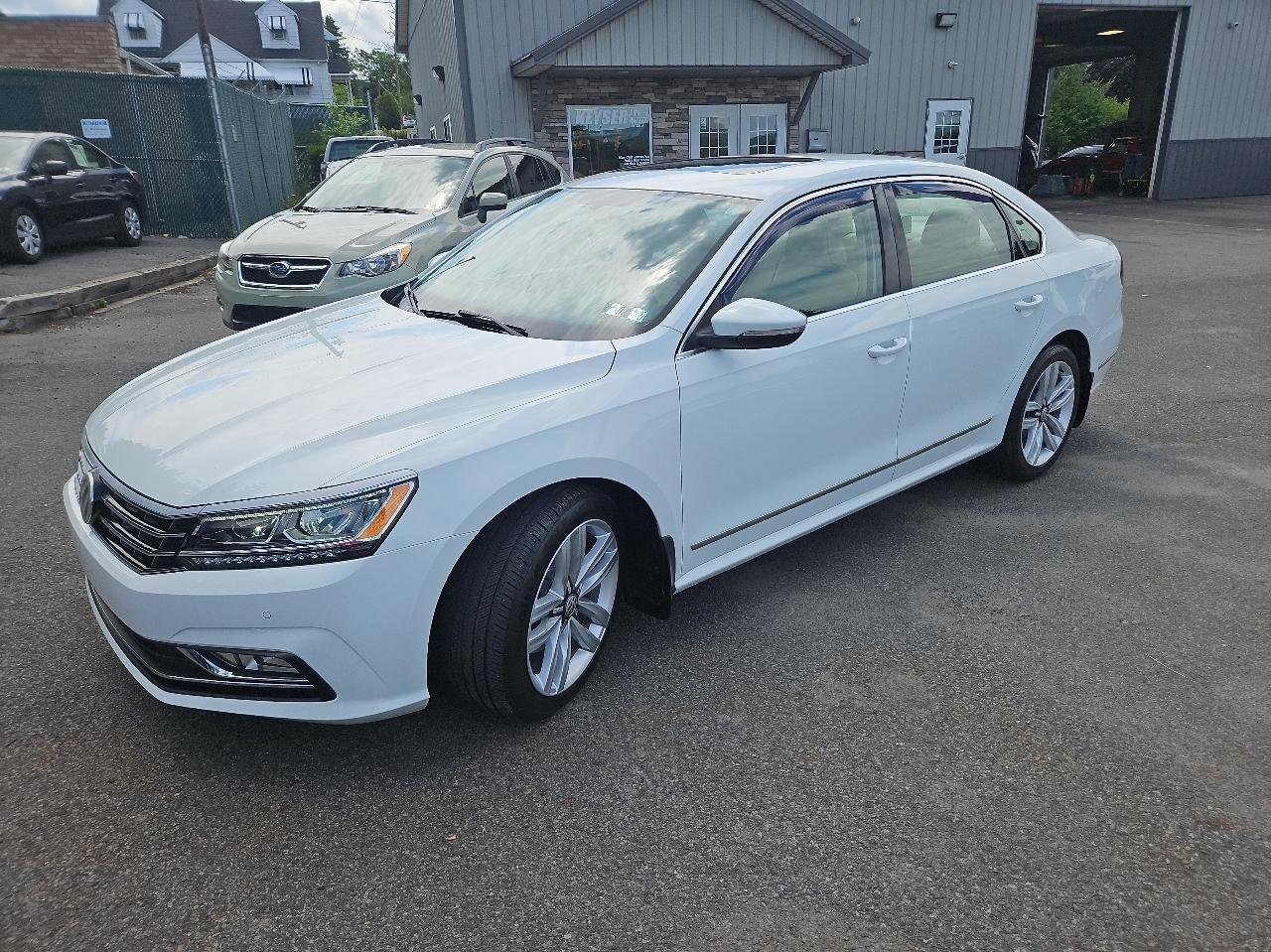 Volkswagen Passat 1.8T SE w/Technology Auto 2017