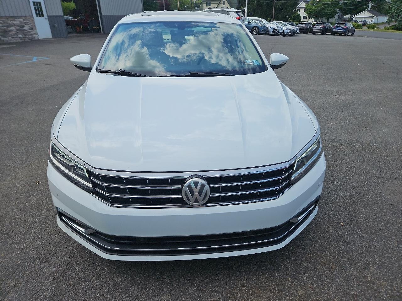 Volkswagen Passat 1.8T SE w/Technology Auto 2017