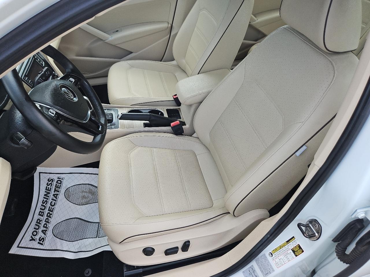 Volkswagen Passat 1.8T SE w/Technology Auto 2017